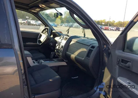 2009 Ford Escape Xlt from USA, damaged, VIN 1FMCU03G29KD16359